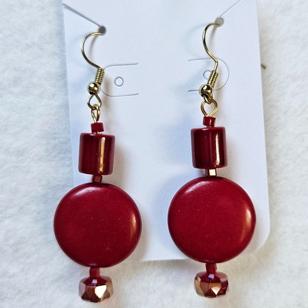 J19 Handmade Red Dangle Christmas Earrings with Vintage Beads